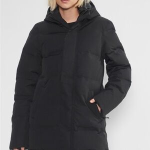 Aritzia TNA Powder Dri Parka